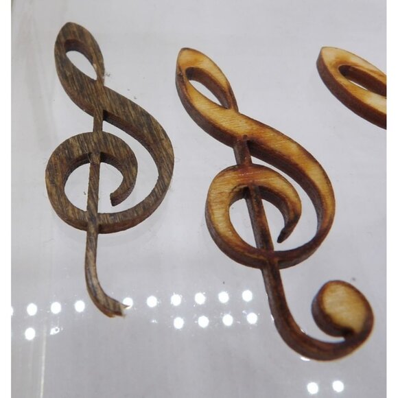 Set Of 4 Large & 10 Small Wood Music Note & Treble Clef Cutouts - Picture 5 of 5